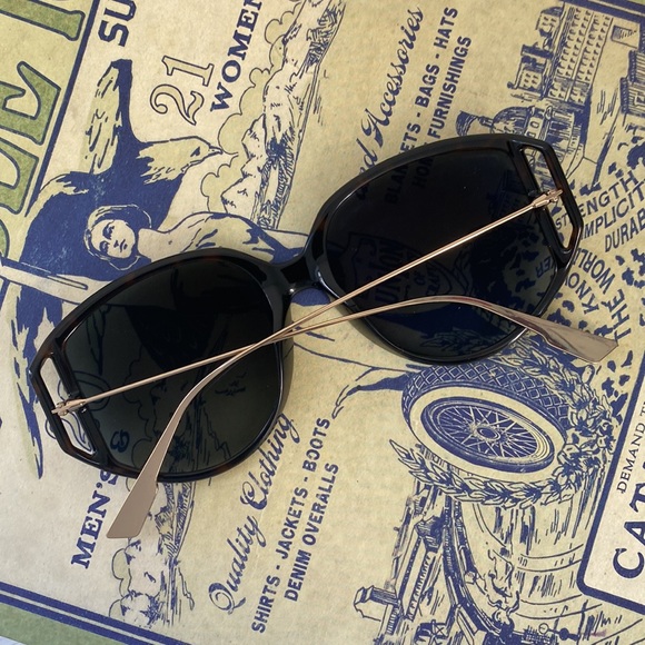 DIOR authentic women’s sunglasses - Picture 4 of 4